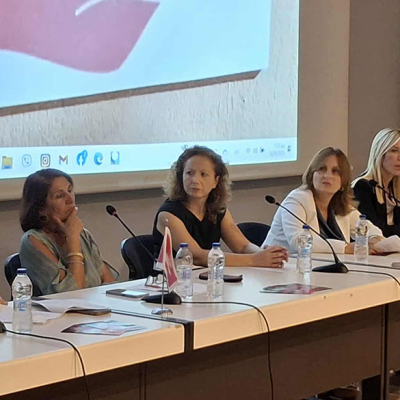 Συμμετοχή ως εισηγήτρια στην ημερίδα που διοργάνωσε στο πλαίσιο της 89ης ΔΕΘ το Σωματείο - Δίκτυο Στήριξης Κακοποιημένων Γυναικών "ΝΕΑ ΖΩΗ" 