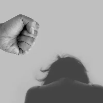 Ο κρίσιμος ρόλος των επαγγελματιών υγείας στην αναγνώριση και αναφορά της ενδοοικογενειακής βίας